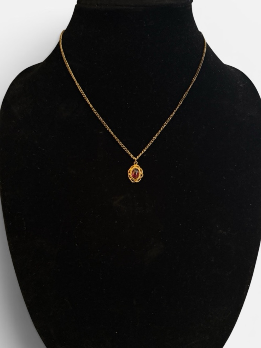 Vintage Gold tone Pendant Necklace with Red Stone